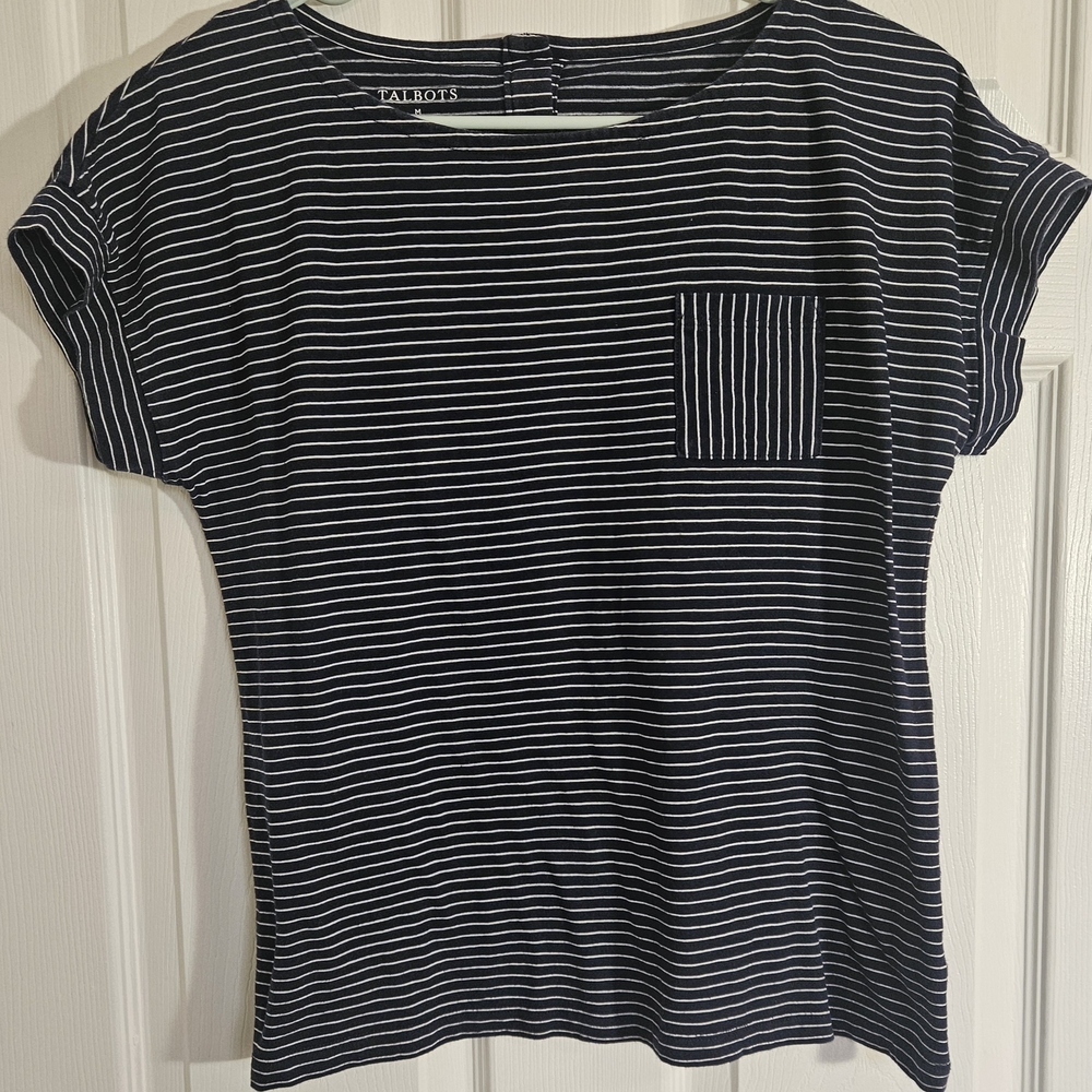 Womens Medium Navy and White Striped Short Sleeve Casual Top